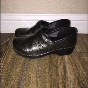 Dansko shoes size 40